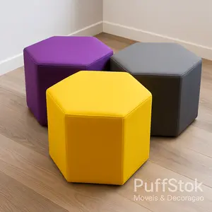 Puffs sextavados coloridos para decoração moderna - PuffStok